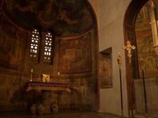 | Navata di sinistra| Altare della Madonna di Loreto  Basilica Minore di Santa Maria in Cosmedin